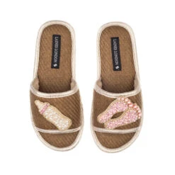 Straw Braided Sandals With Baby Girl Brooches