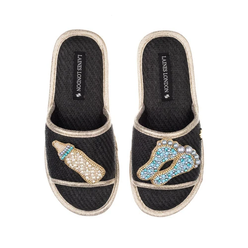 Straw Braided Sandals With Baby Boy Brooches - Image 3