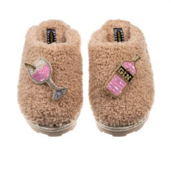 Teddy Closed Toe Slippers With Pink Gin Brooches