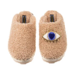 Teddy Closed Toe Slippers With Blue Eye Brooch