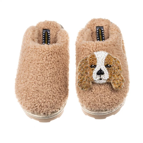 Teddy Closed Toe Slippers With Lady The King Charles Cavalier Brooch - Image 2