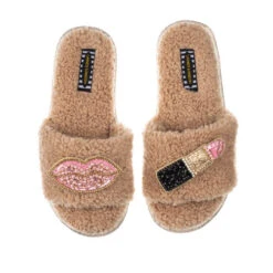 Teddy Towelling Slipper Sliders With Pink Pucker Up Brooches